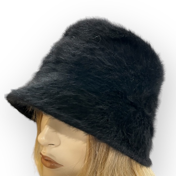 Vintage Black Angora Cloche - Picture 3 of 11
